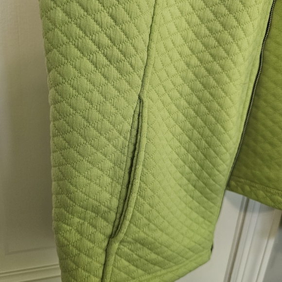 Onque Casuals Light Green Quilted Women's Vest - Picture 3 of 6
